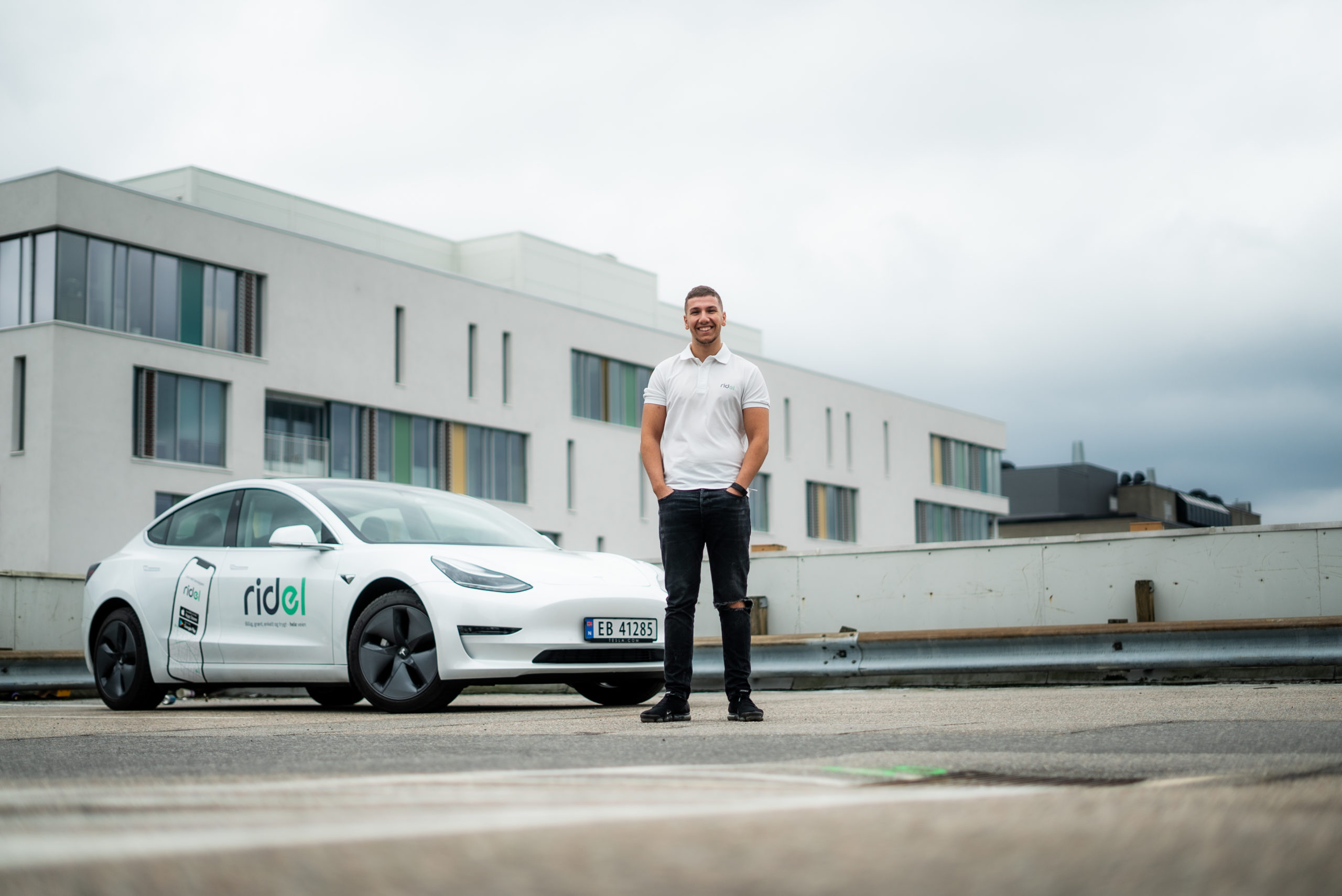 Vil du bli sjåfør for Ridel? - Ridel Taxi